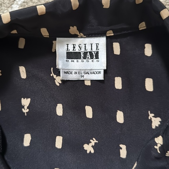 Leslie Fay vintage graphic pleated midi dress 14 - Picture 2 of 5